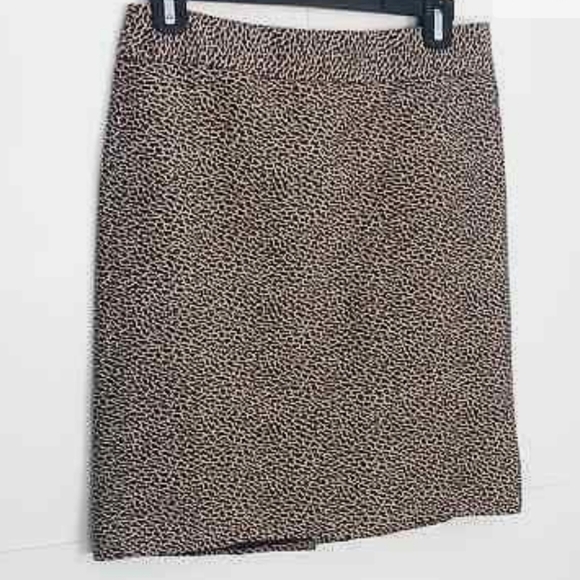Loft Cotton Silk Blend Tan Brown Animal  Leopard Print Pencil Skirt Size 4P - Picture 2 of 9